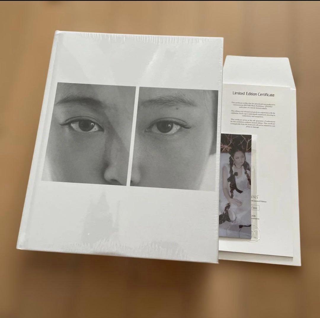 JENNIE J2NNI5 ジェニ 写真集 フォトブック しおり付