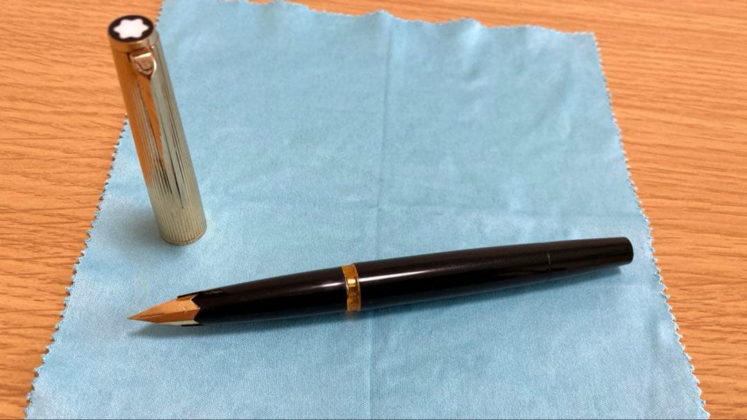 1/27終了　モンブラン124 万年筆　18金ペン先EF(海外極細)相当　吸入式