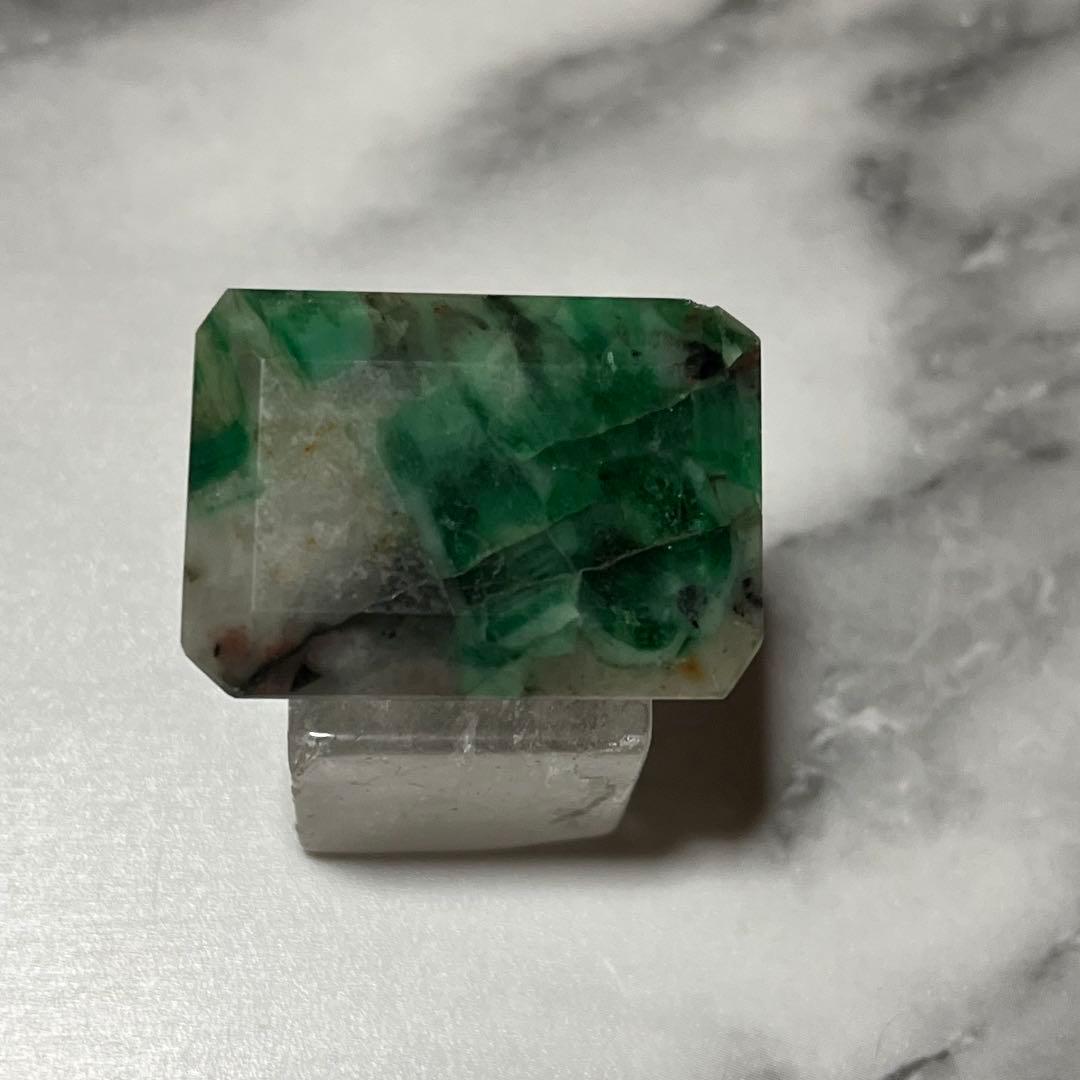 ブラジル産 エメラルドインクォーツ ルース