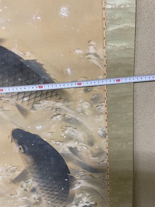 鯉の瀧昇り日本画・肉筆絹本　掛け軸　古美術