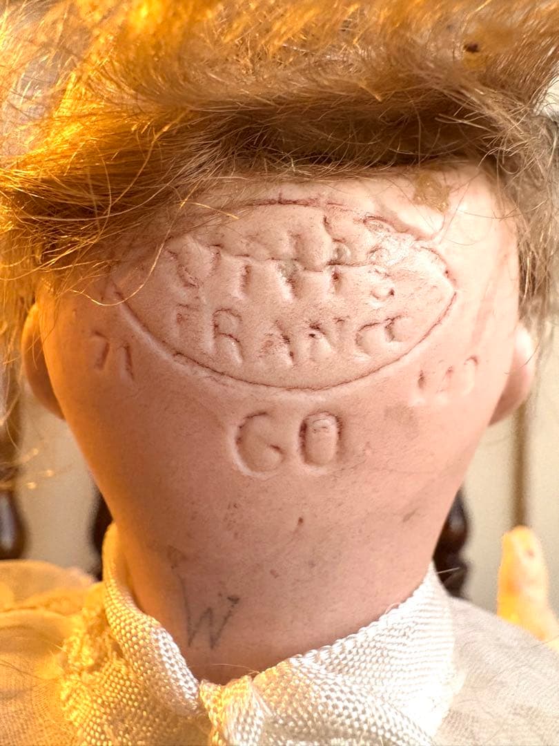 ♡UNIS FRANCE ビスクヘッド　コミュニオンドール　初聖体　スタンド付