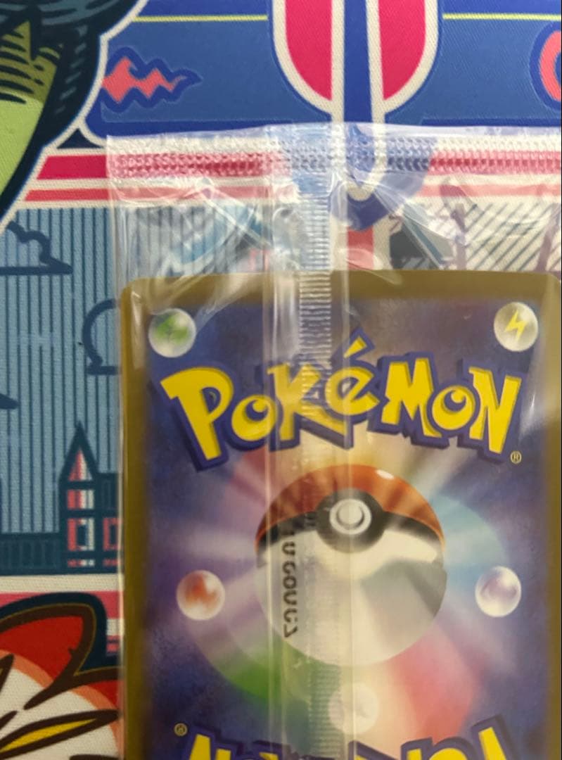 ビクティニ　bwr 争奪戦　未開封プロモ　センタリング良個体　プロモパック付き