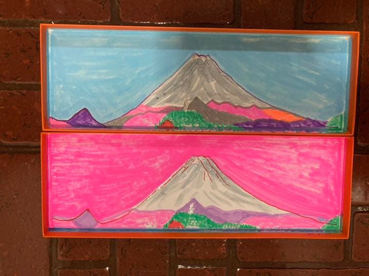 空飛ぶ画家糸川裕志の富士山曼荼羅図の箱絵