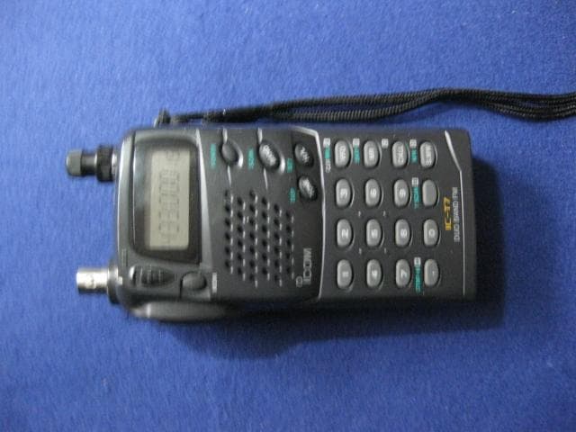 ICOM IC-T7ss 144MHz/430MHz　エアバンド広帯域受信対応