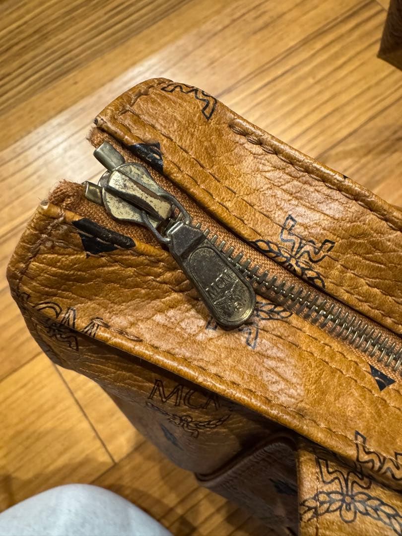 MCM ブラウン ショルダーバッグ K7829