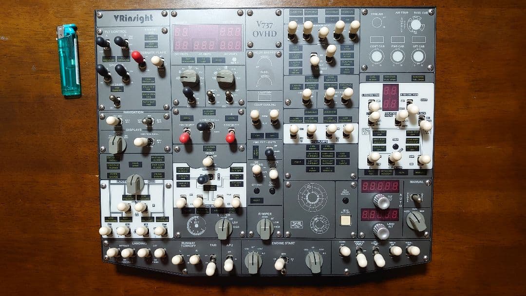 ​VRinsight B737 オーバーヘッドパネル（簡易版）ジャンク