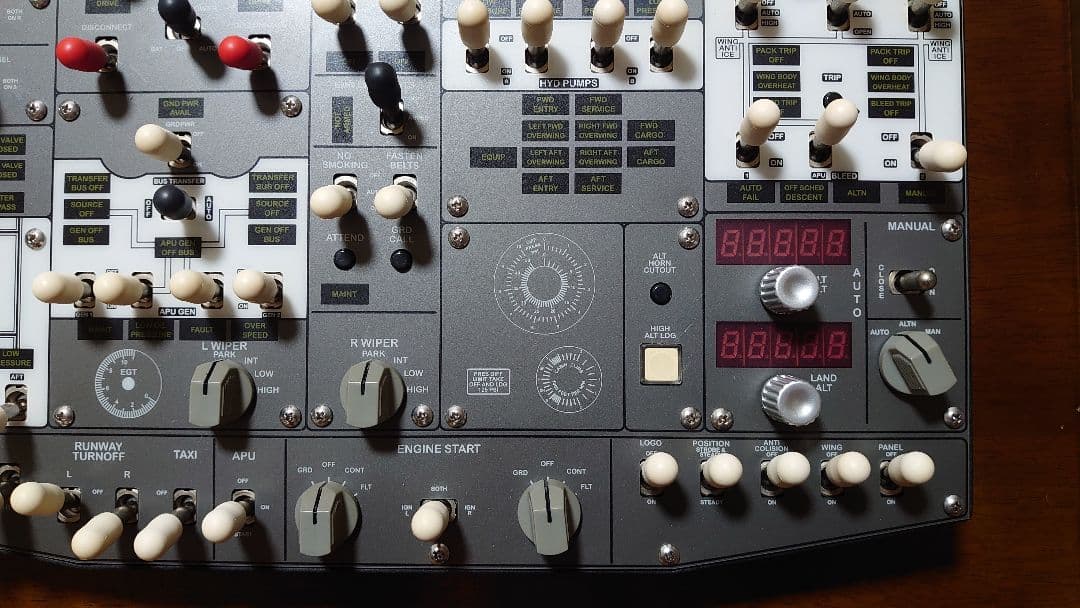 ​VRinsight B737 オーバーヘッドパネル（簡易版）ジャンク