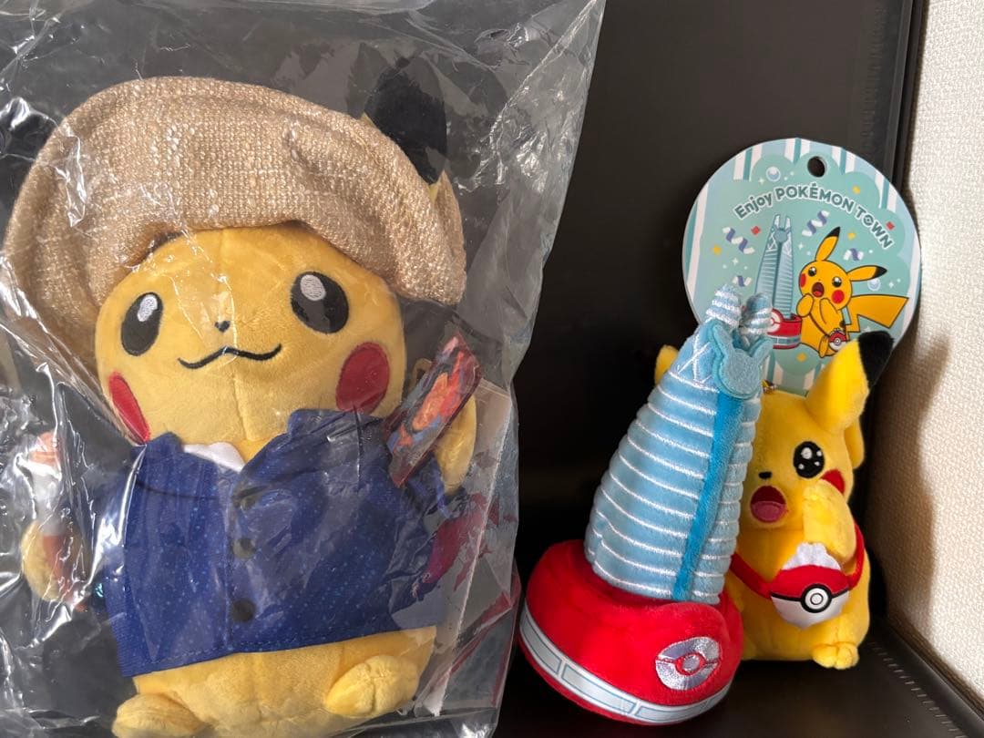 ポケモン　ぬいぐるみキーホルダー　ピカチュウ　韓国　ゴッホ　限定　海外