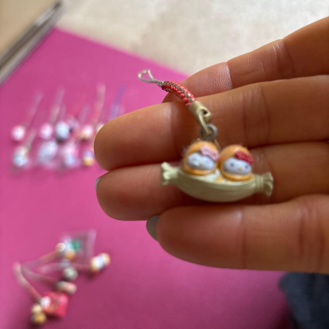 ご当地キティちゃんセット売り 沖縄から北海道まで色々