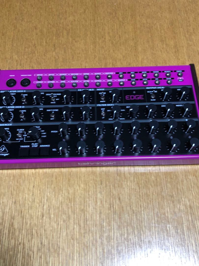 BEHRINGER ( ベリンガー ) / EDGE