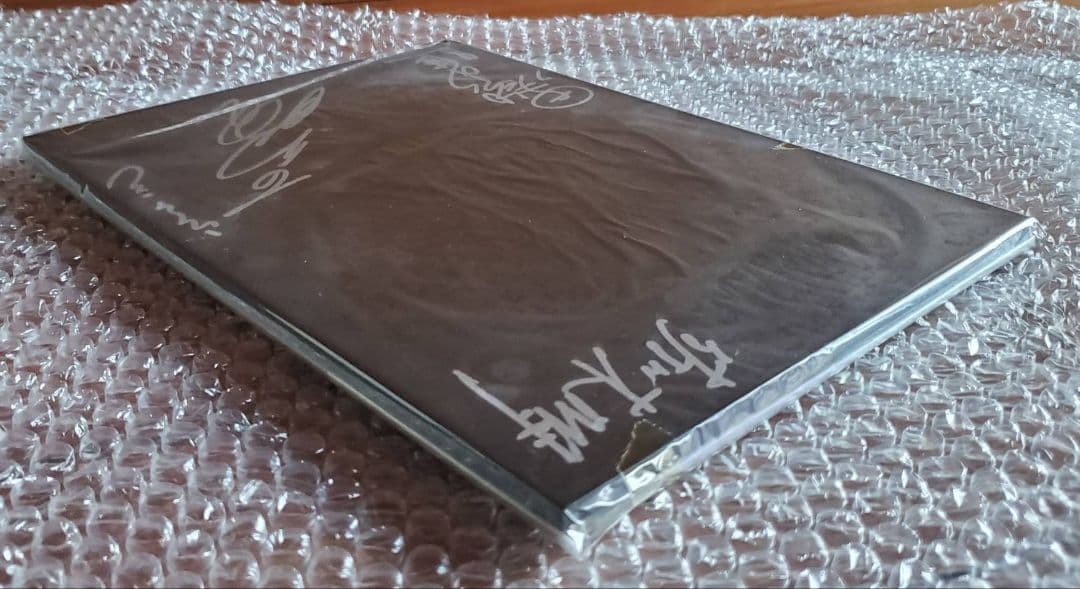 s*3様 M1号　ウルトラマン　1/2 マスク　グレーカラー　サイン入りベース付