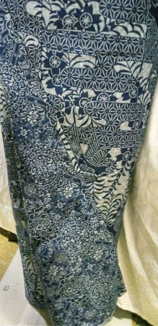 夏小紋綿両面藍染め、紺色型絵絣柄、手縫い