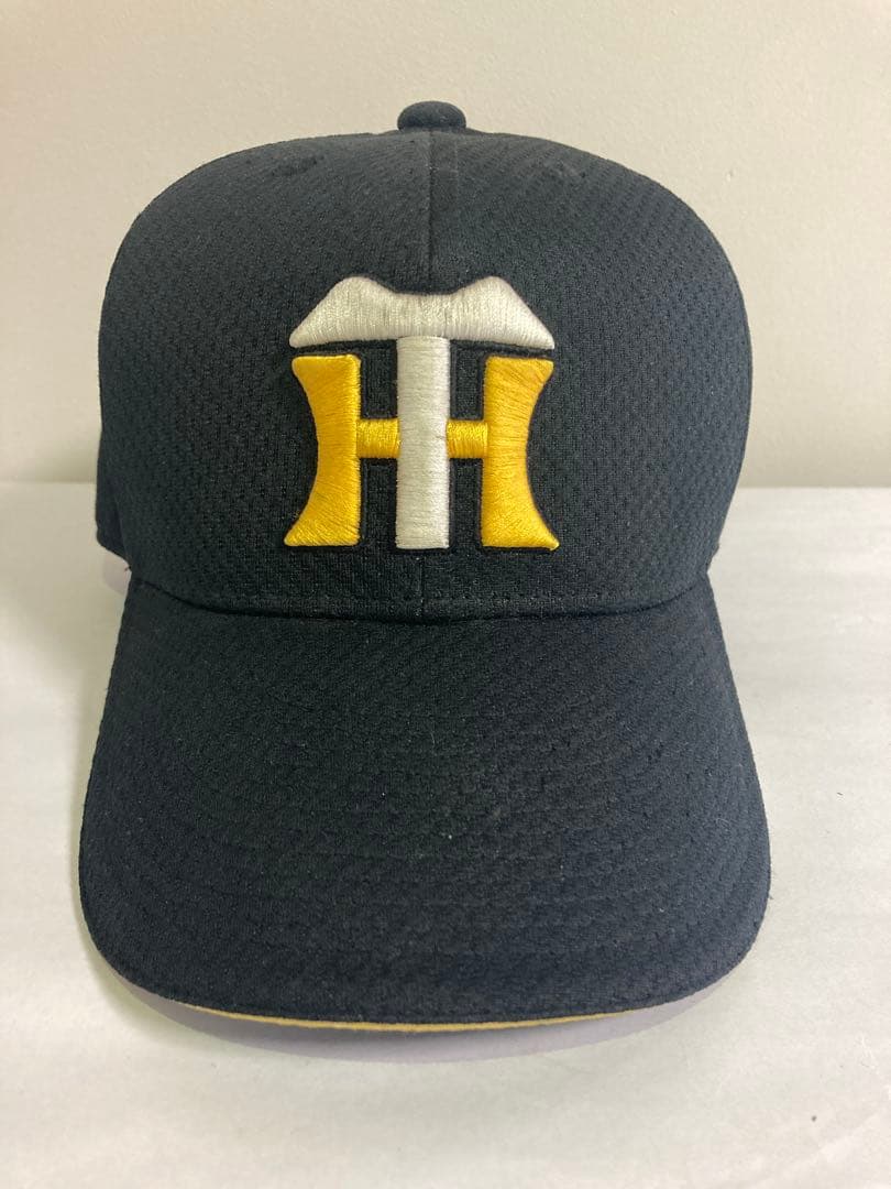 【実使用】ミズノプロ 阪神タイガース キャップ 帽子 新井選手 サイン入 32