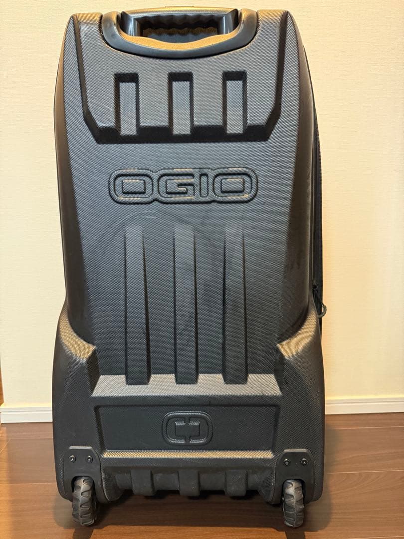 ▲BMWオジオ コラボOGIO SLED キャリーバッグ