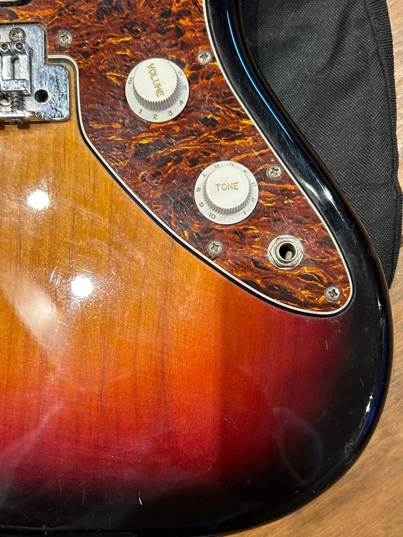 エレキギター サンバースト ギターケース付き