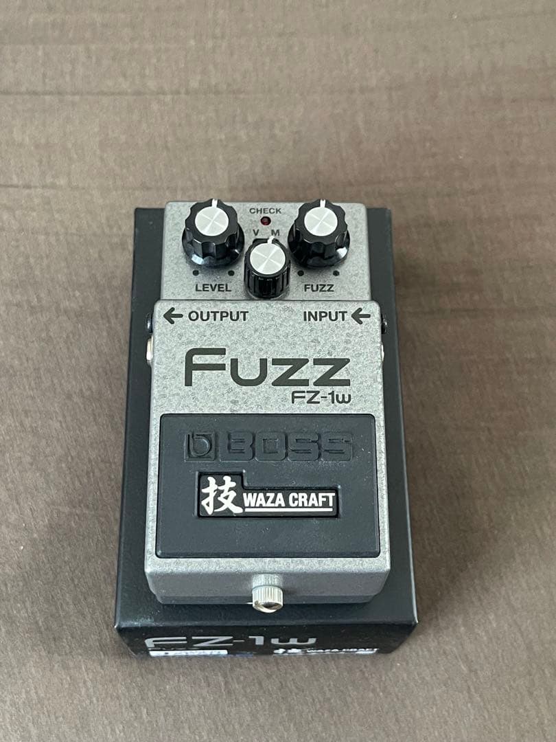 【週末価格】BOSS FZ-1W ファズペダル