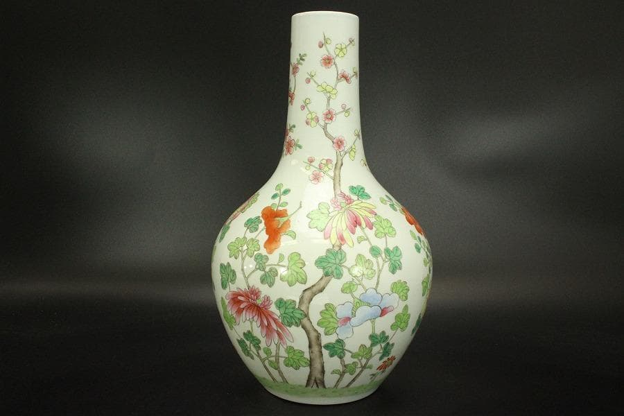 中国美術 色絵 草花紋 瓶 高40.5cm(BB495)