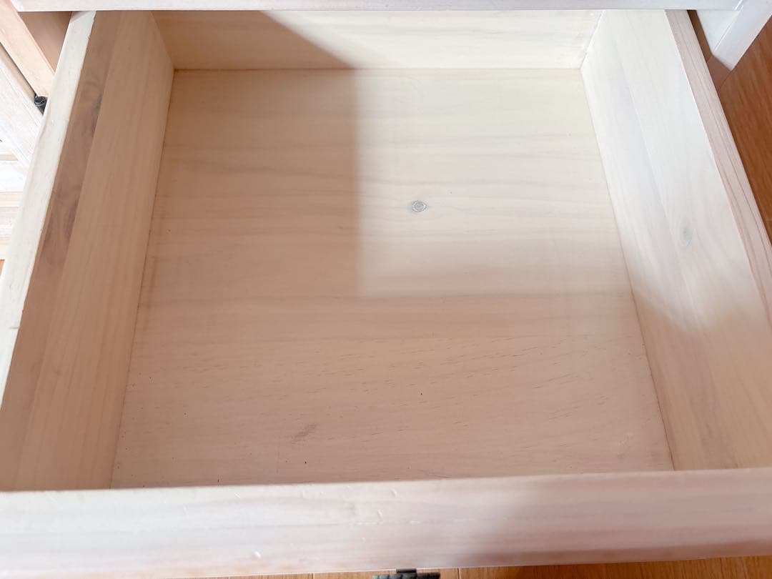 木製テレビ台 引き出し4つ ガラス扉付き　フレンチカントリー風　150センチ