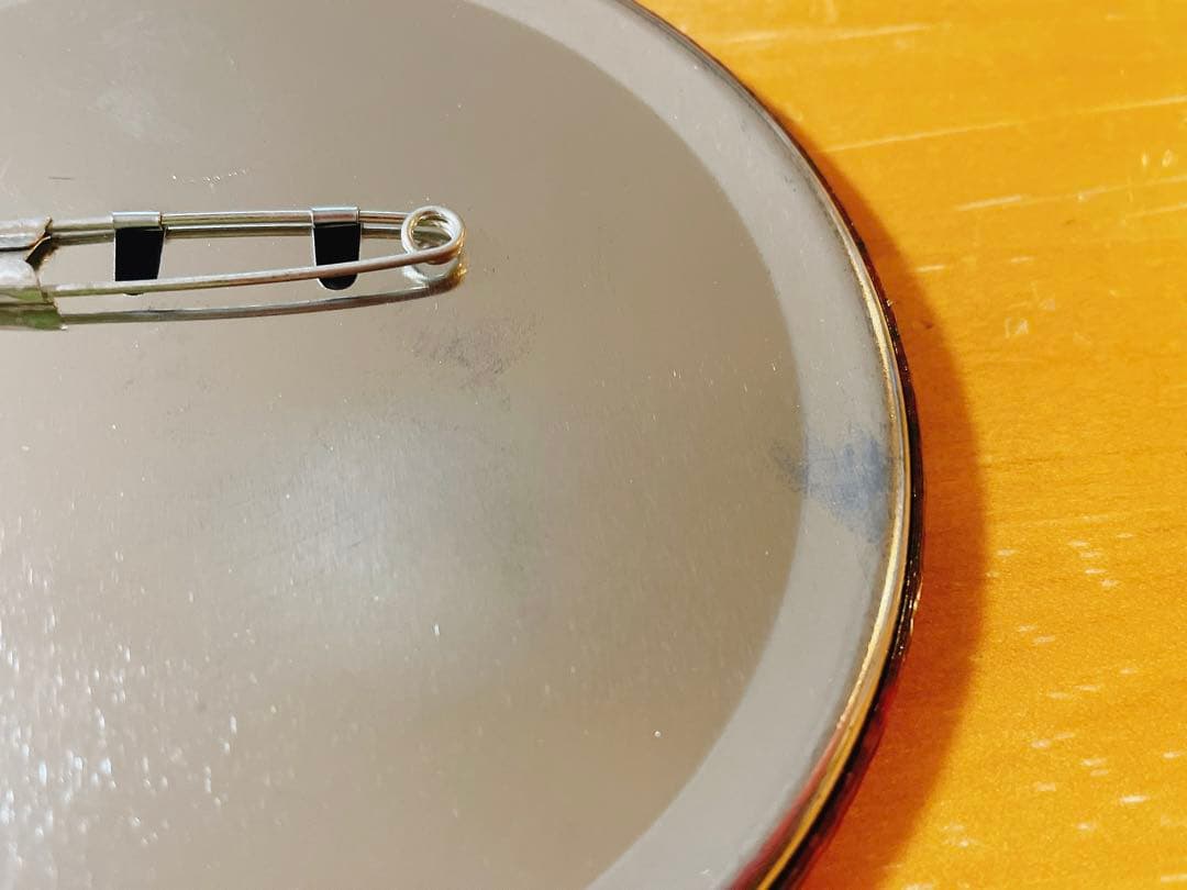 NARUTO 疾風伝 うずまきナルト おおきなきらきら缶バッジ 缶バッジ 希少