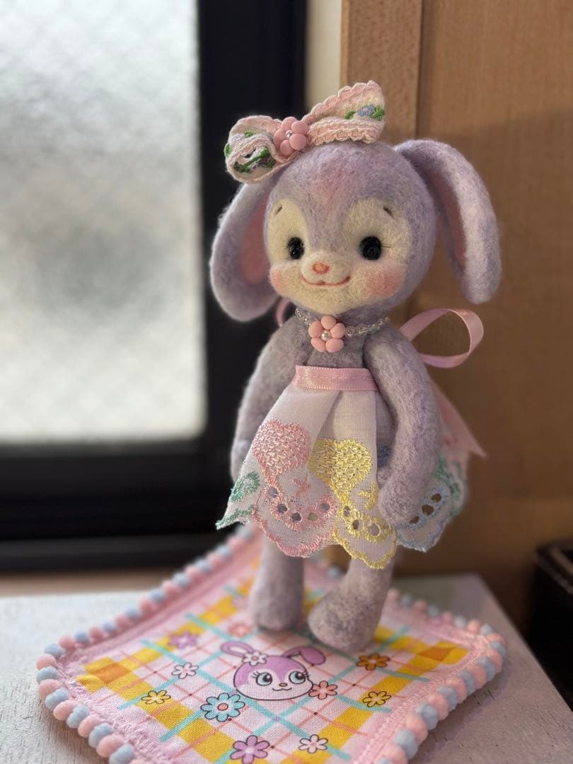 羊毛フェルト　作家様作品　うさぎ　ぬいぐるみ　ロップイヤー