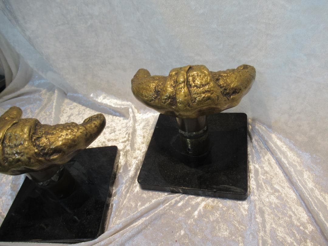 ドアノブ　作家物　真鍮　クロワッサン型　2個セット