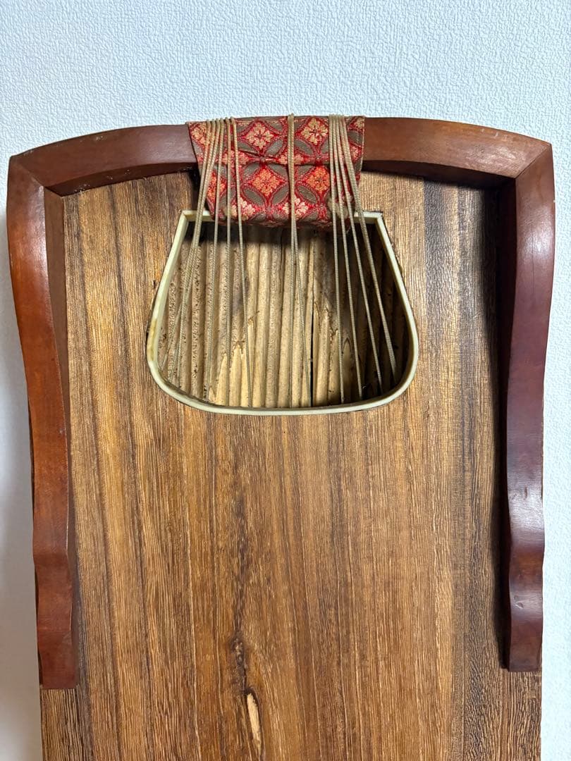 琴　13弦　引き取りお値引きします。