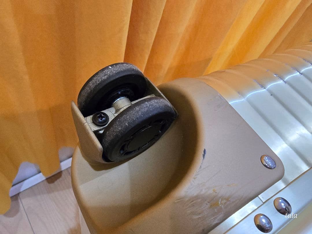 RIMOWA リモワ トパーズ ゴールド プルタブ TSAロック サイドハンドル