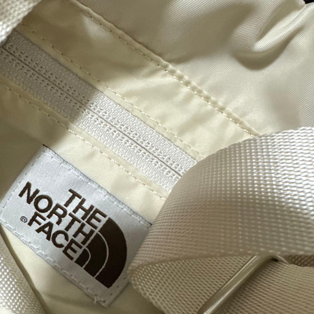 韓国ノースフェイス ボニーバケットバッグ ミニ クリーム　美品