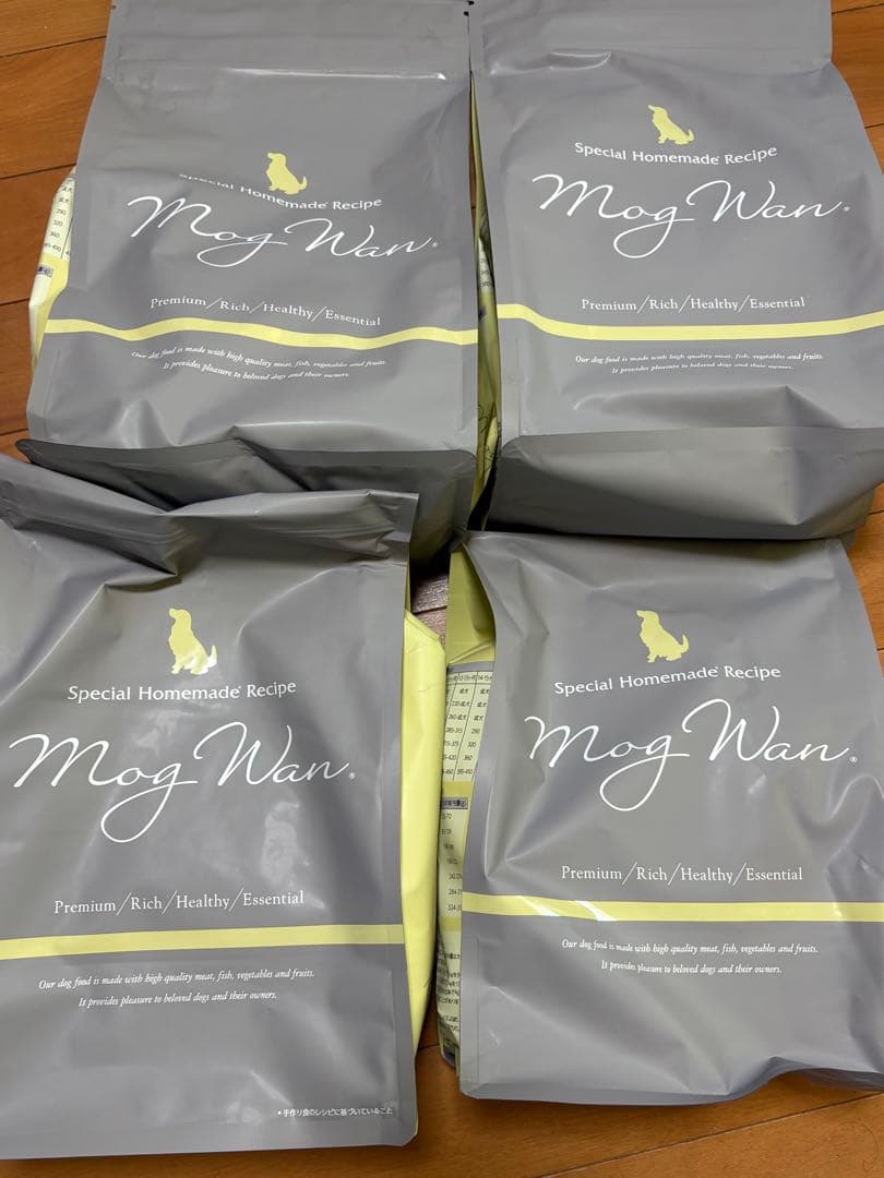 モグワン　ドッグフード1.8キロ×４袋