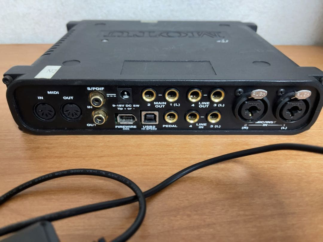MOTU audio express オーディオインターフェイス　電源等付属