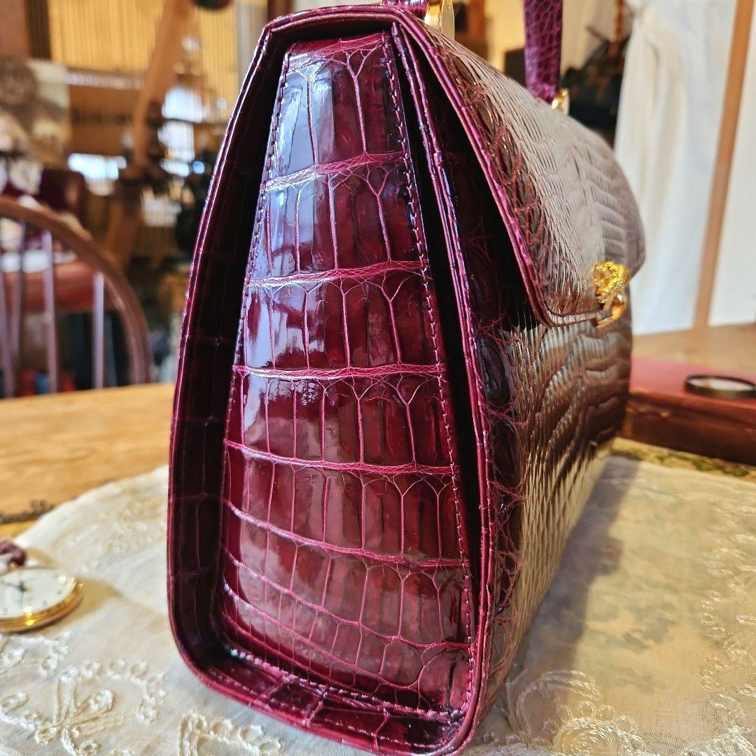 クロコダイル グレージング シャイニング ハンドバッグ