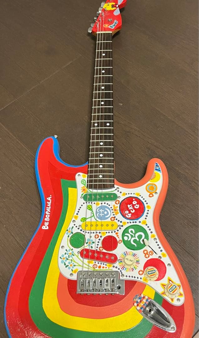 フェンダーストラトタイプ　ビートルズ　ジョージのロッキータイプ、動作良好