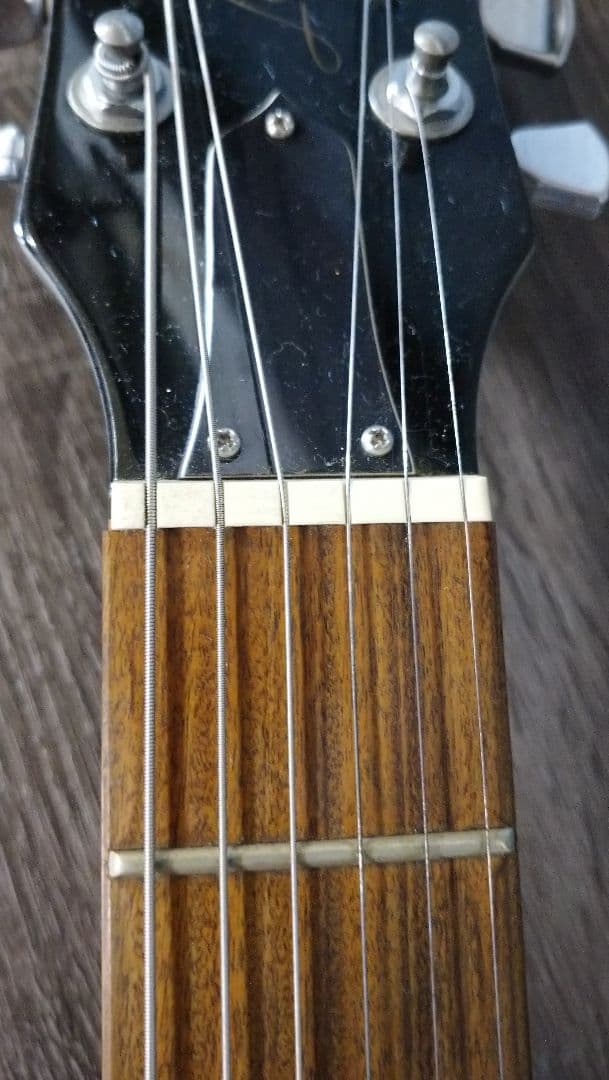 【ジャンク】TOKAI LOVEROCK MODEL