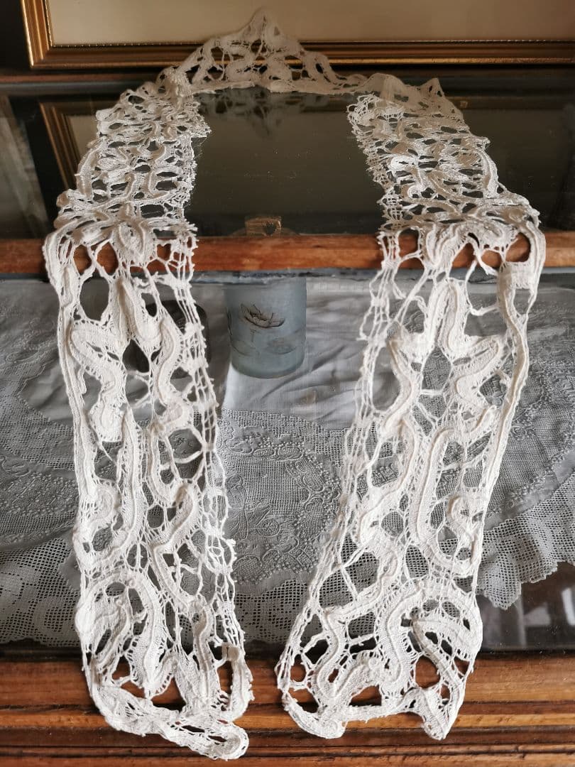 アンティーク ボビン編みリネンレース 艶と光沢のあるショール アイボリーエクリュ