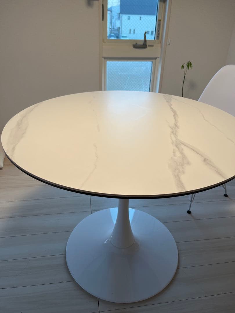 大理石風丸テーブル