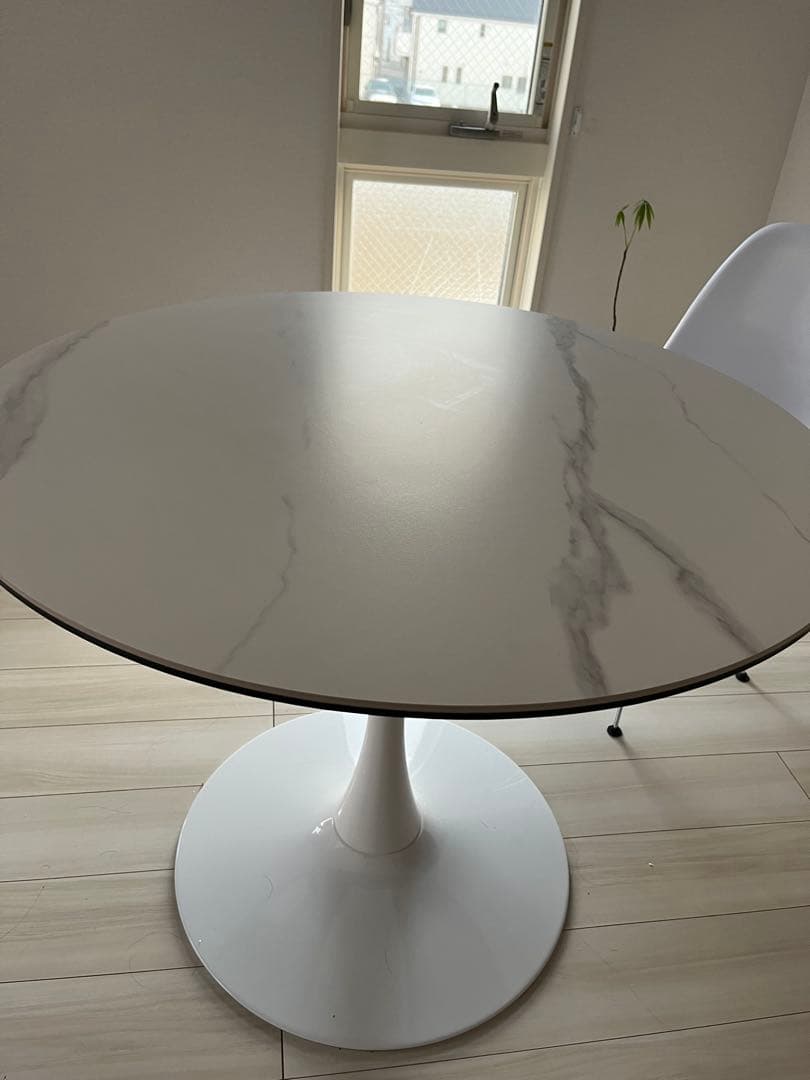 大理石風丸テーブル