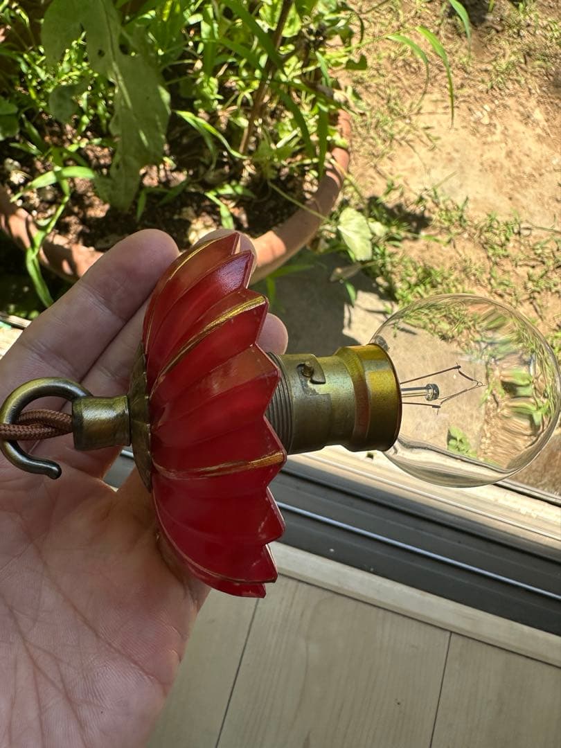 20s フランス アンティーク 希少なクランベリーガラスの螺旋模様アトリエランプ