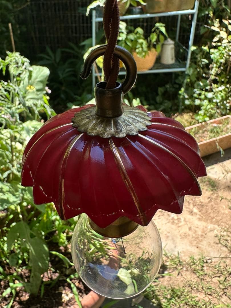 20s フランス アンティーク 希少なクランベリーガラスの螺旋模様アトリエランプ