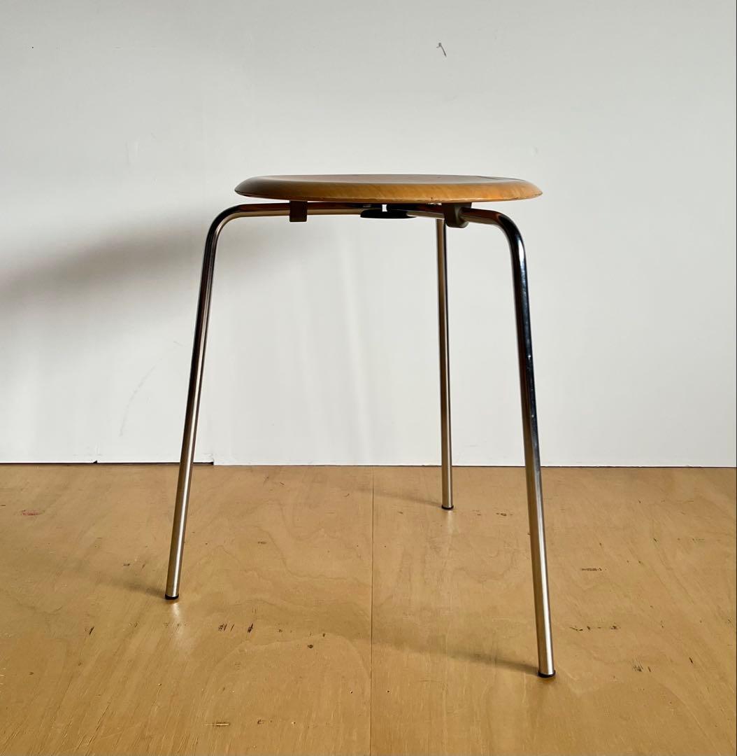 スツール Arne Jacobsen 3170 FRITZ HANSEN
