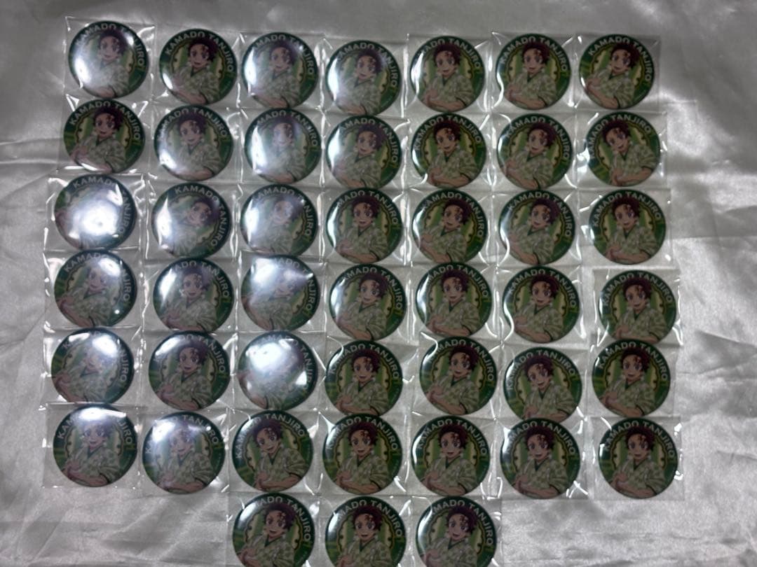 鬼滅の刃 竈門炭治郎 セブンネット 缶バッジ