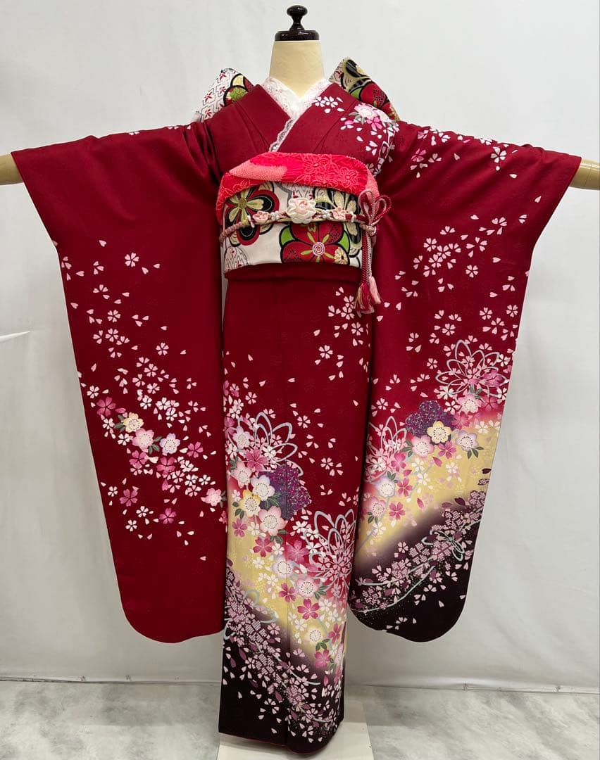 振り袖　フルセット　金彩加工　刺繍入り　長襦袢付　成人式　赤　641