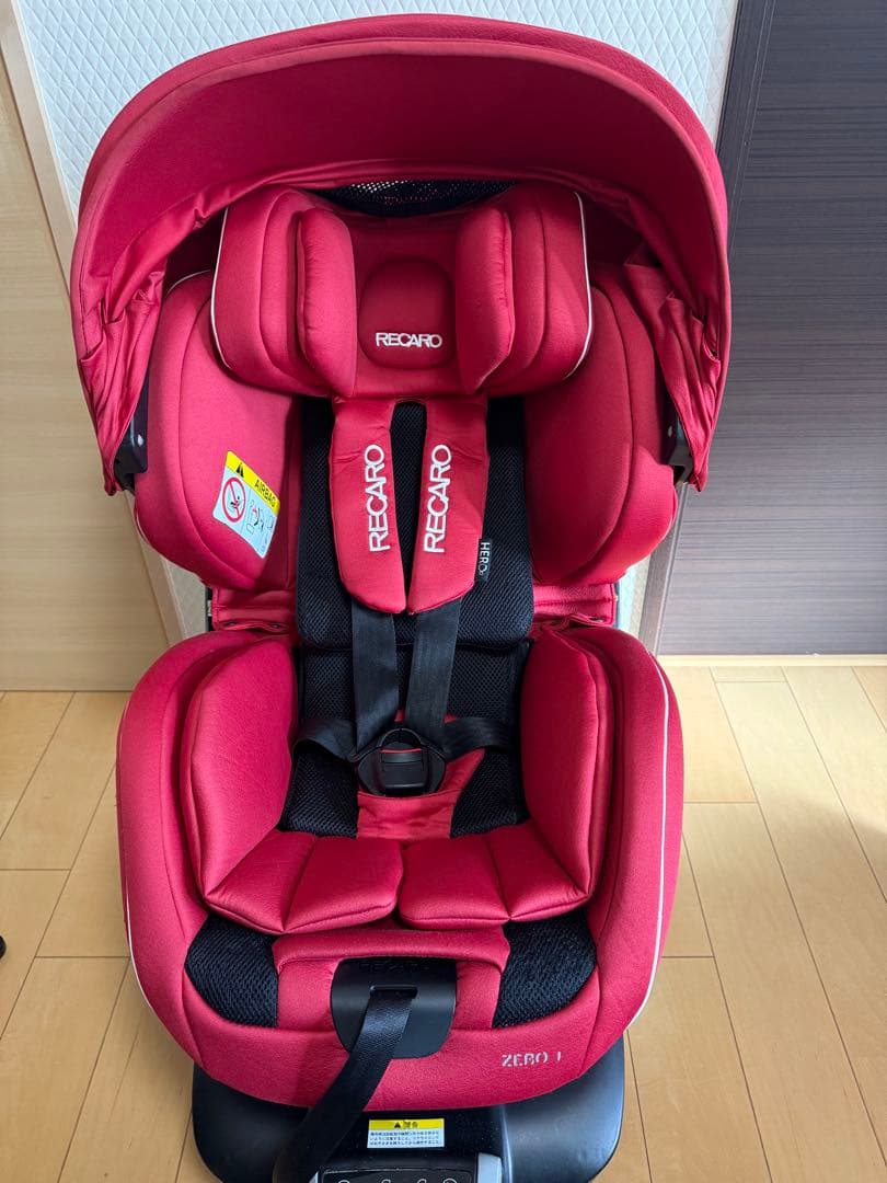 RECAROレカロ　ゼロワン　車用チャイルドシート レッド　新生児対応