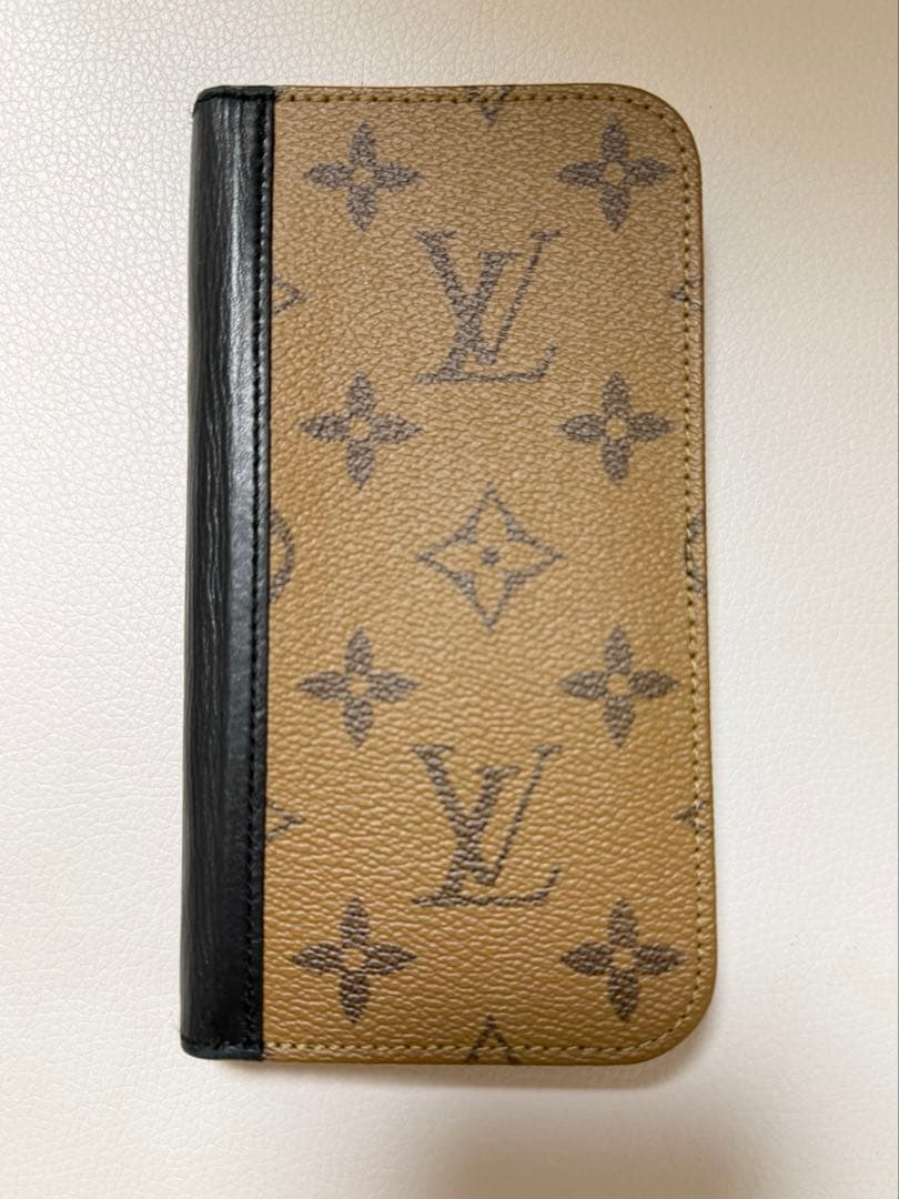 Louis Vuitton ルイヴィトン iPhone15 Pro 手帳型