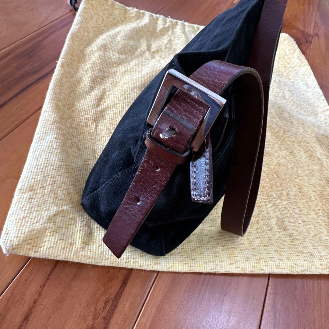 FENDI マンマバケット黒 スエード ショルダーバッグ