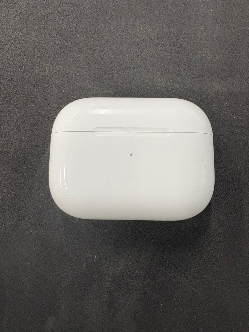 Apple AirPods Pro （第二世代）　カバー付き