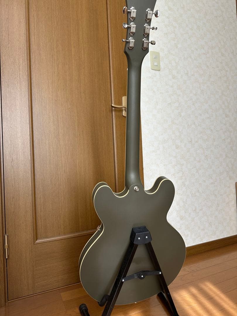 美品　Epiphone Casino Worn Olive Drab