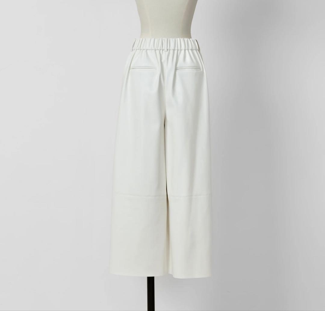 HEVE Funcouture Leather PT white ガウチョパンツ