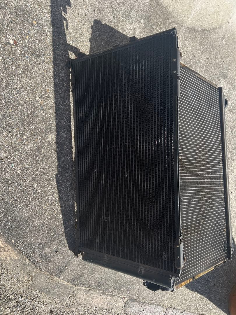 Jzx100トヨタ　マークii ラジエーター　コンデンサー付き　jzx100