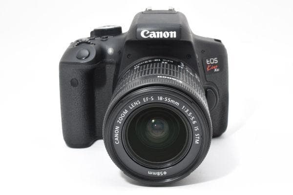 キャノン Canon EOS Kiss X8i レンズキット SDカード付き