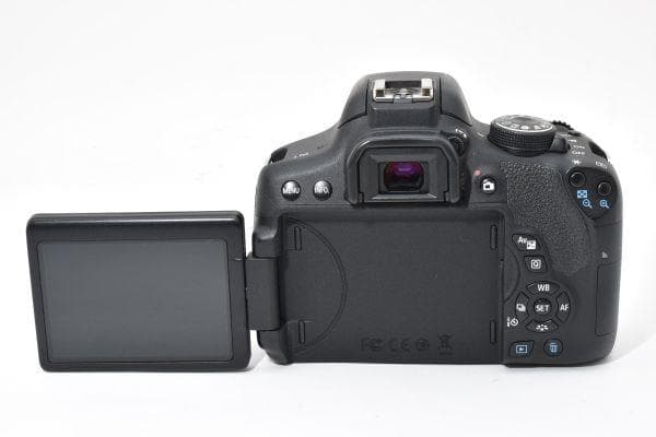 キャノン Canon EOS Kiss X8i レンズキット SDカード付き